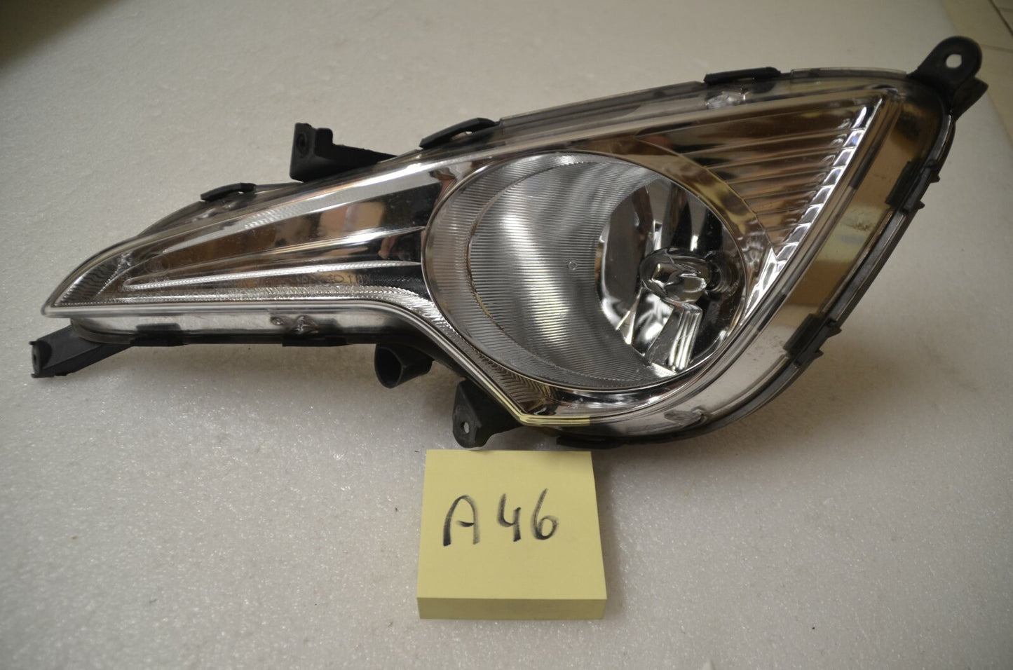 Hyundai i40 Left LH Fog Light 922013Z010