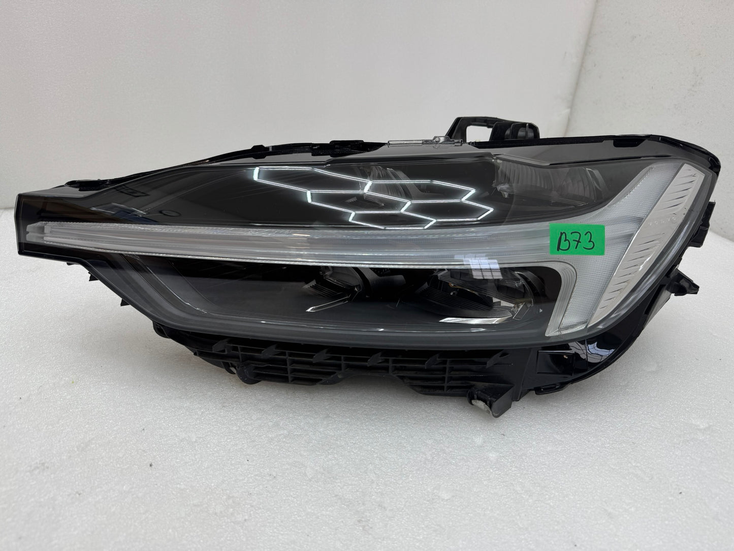 VOLVO XC60 32337366
