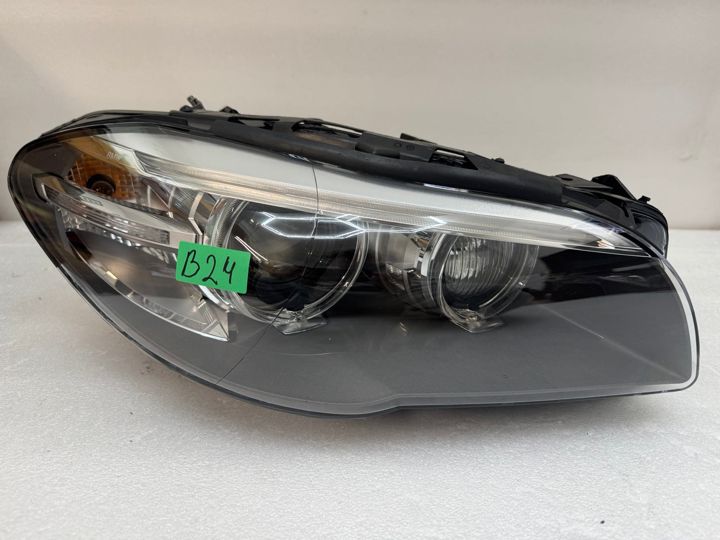 BMW 5 Series 7378516 01