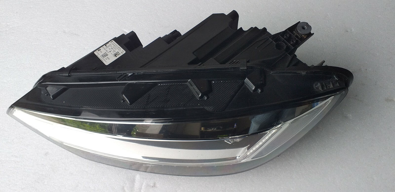 VW Touran Full LED headlight 5TC941081A