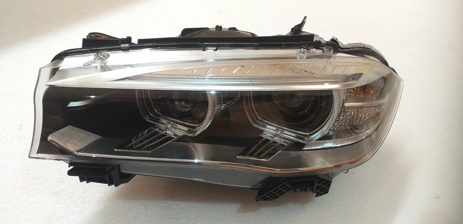 BMW X5 F15 201-18 Xenon Headlight  7290055