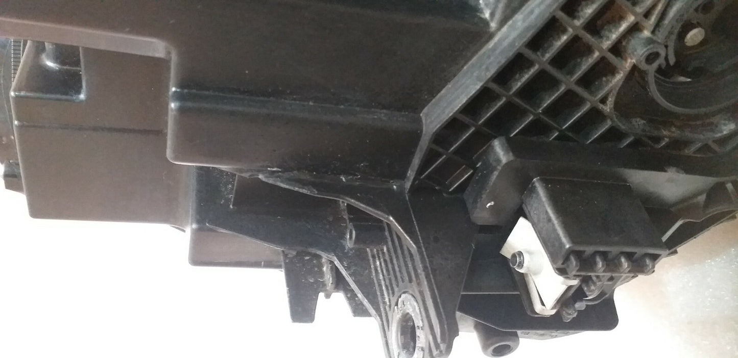 BMW X5 F15 201-18 Xenon Headlight  7290055