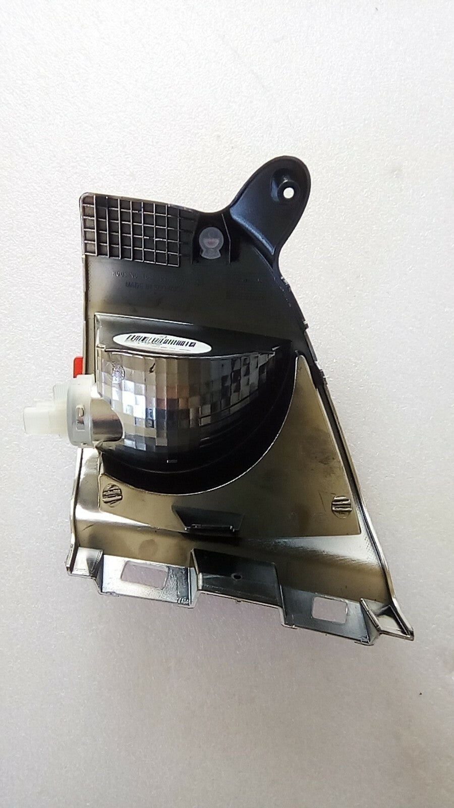 Brand New Peugeot Rear Lamp Light Left  2NR009774(2526)