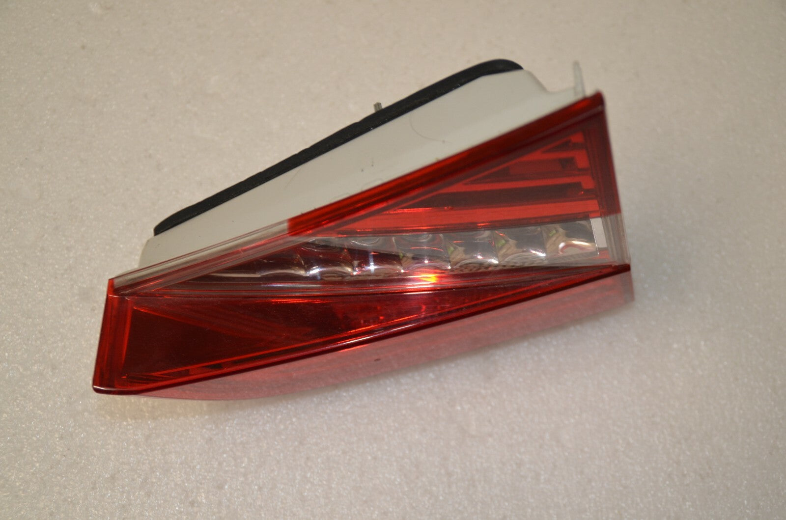 Genuine Skoda Superb Rear Inner Left LH Light Boot Tailgate Light 3T5945093B