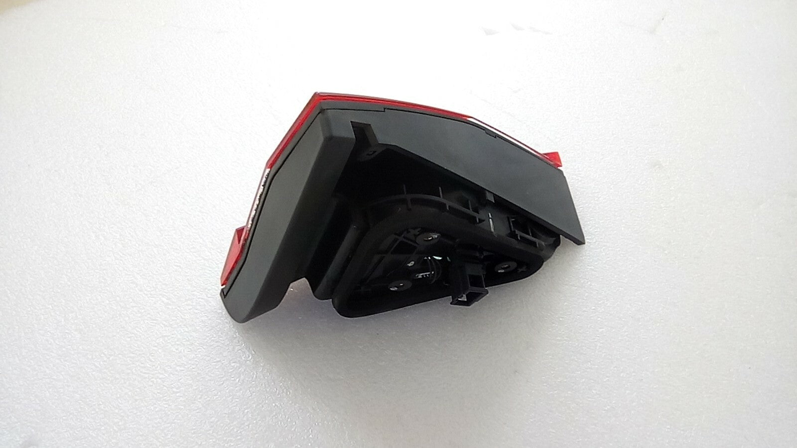 Skoda Superb B8 Left (Nearside) Tailgate rear light 3V5 945 307E SK481TOP