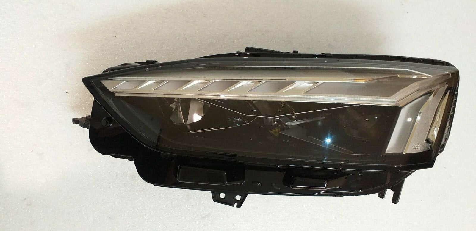 AUDI A5 Laser Headlight complete  8W6941085A