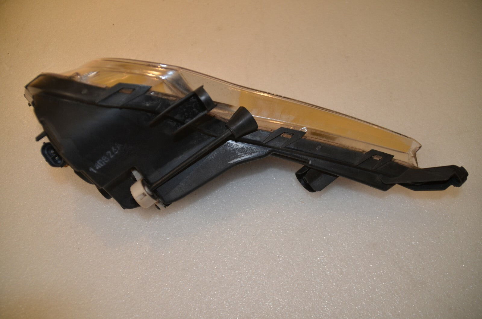 GENUINE HYUNDAI i40 RH RIGHT FOG LAMP LIGHT 92202-3Z010