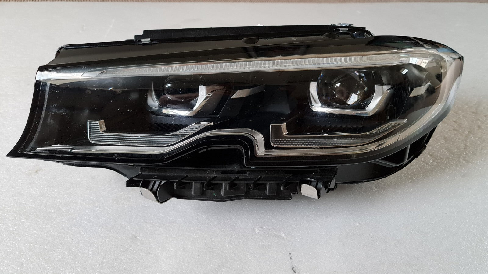 Genuine BMW 3 G20 G21  2018- On  F-LED Adaptive headlight  9481703  9481703-07RL