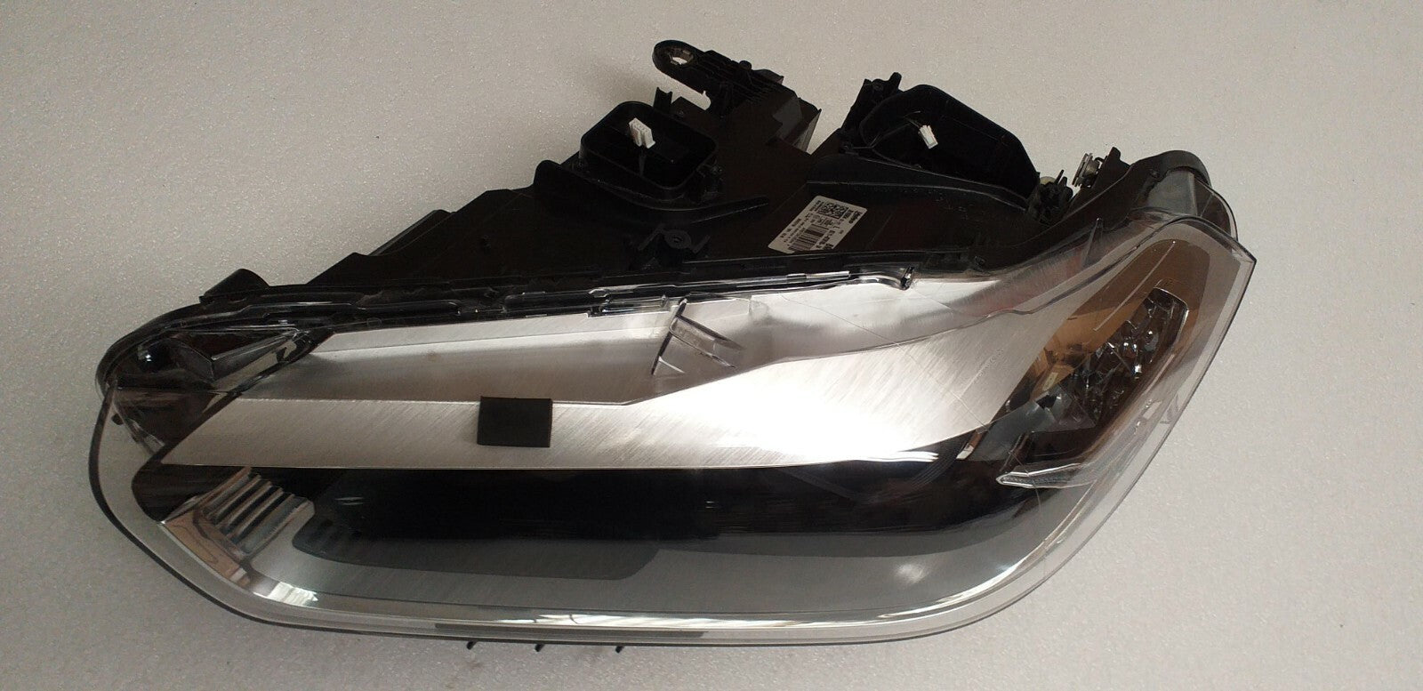 BMW X2 M F39 F-LED  Headlight  8738185  / 6311-8738185-04