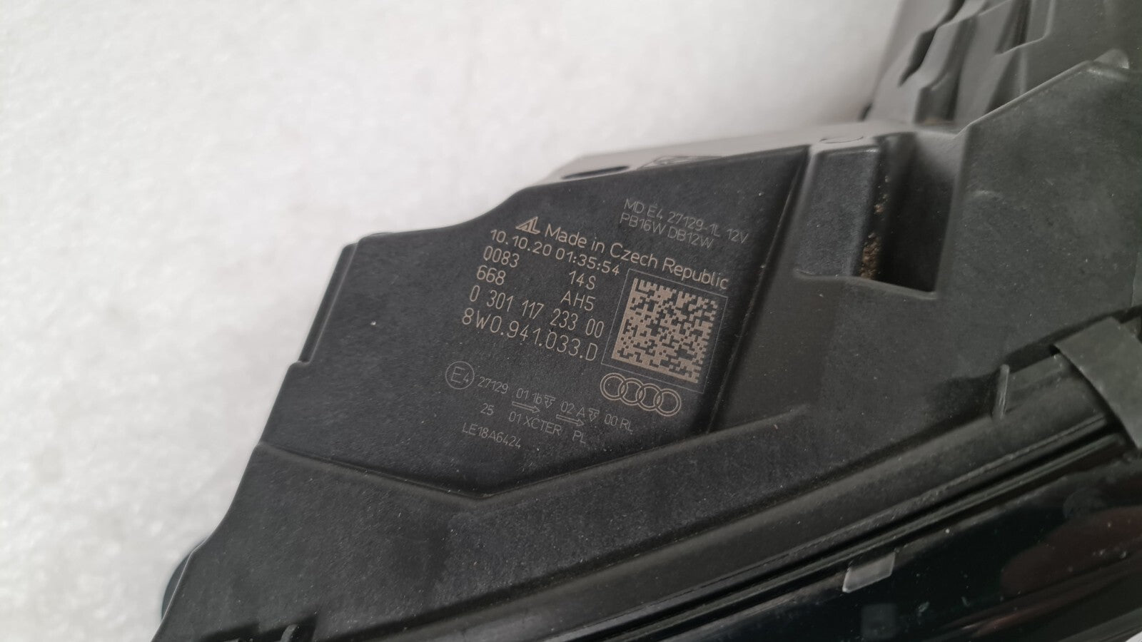 Original Audi A4 8W facelift full LED headlight 8W0941033D