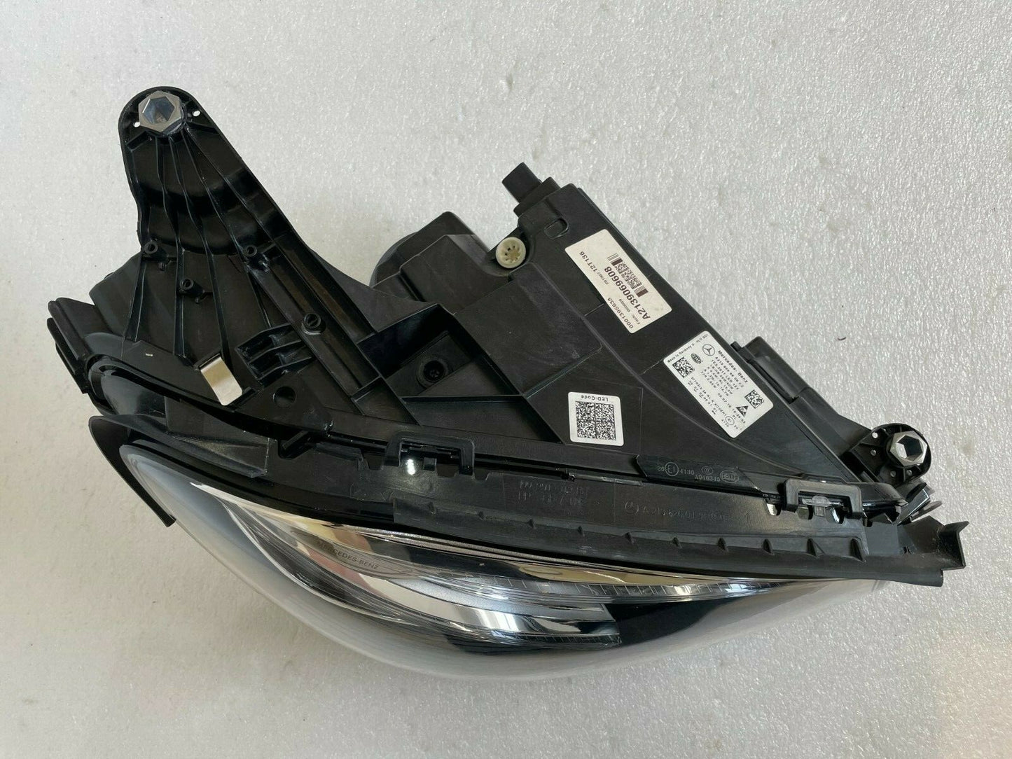 MERCEDES-BENZ E CLASS RH MULTIBEAM A2139069608KZ