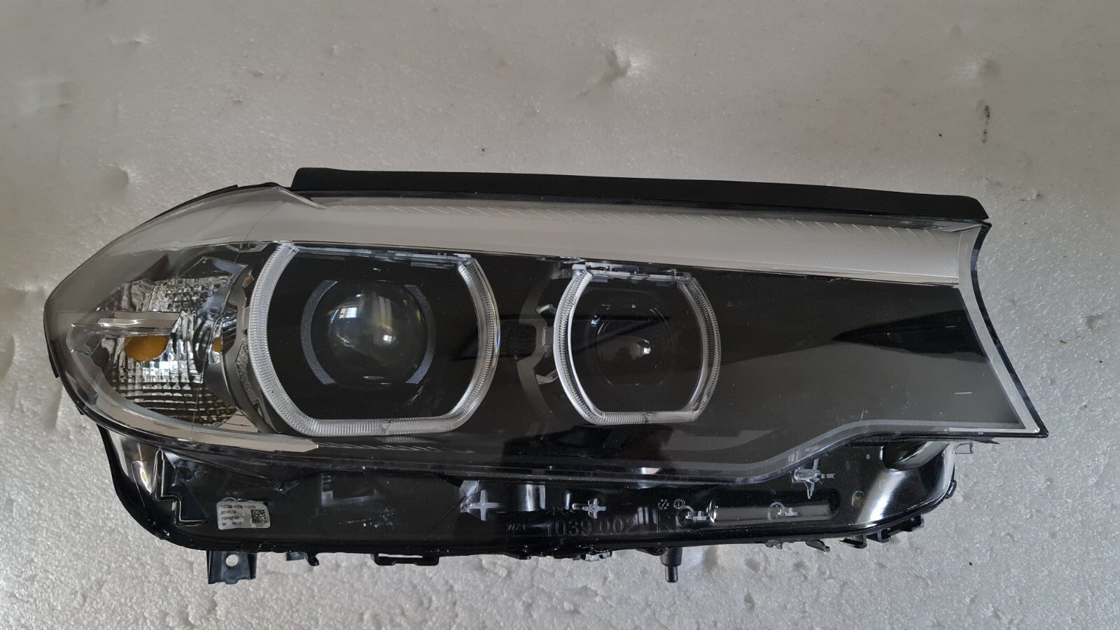 BMW 5 SERIES G30 G31 FULL LED HEADLIGHT  7439200-01