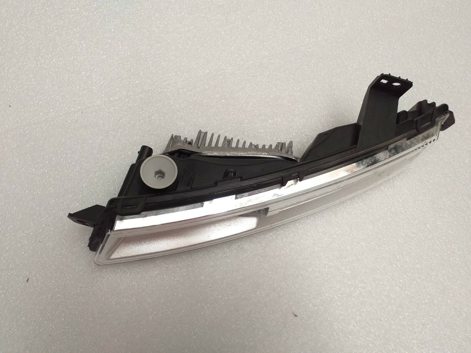 GENUINE JAGUAR/LAND ROVER R/H DAYTIME RUNNING LIGHT / FOG LIGHT -  HK8315200AD