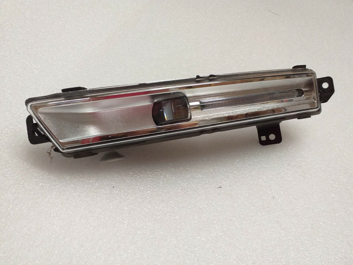 GENUINE JAGUAR / LAND ROVER L/H DAYTIME RUNNING LIGHT FOG LIGHT - HK8315201AD