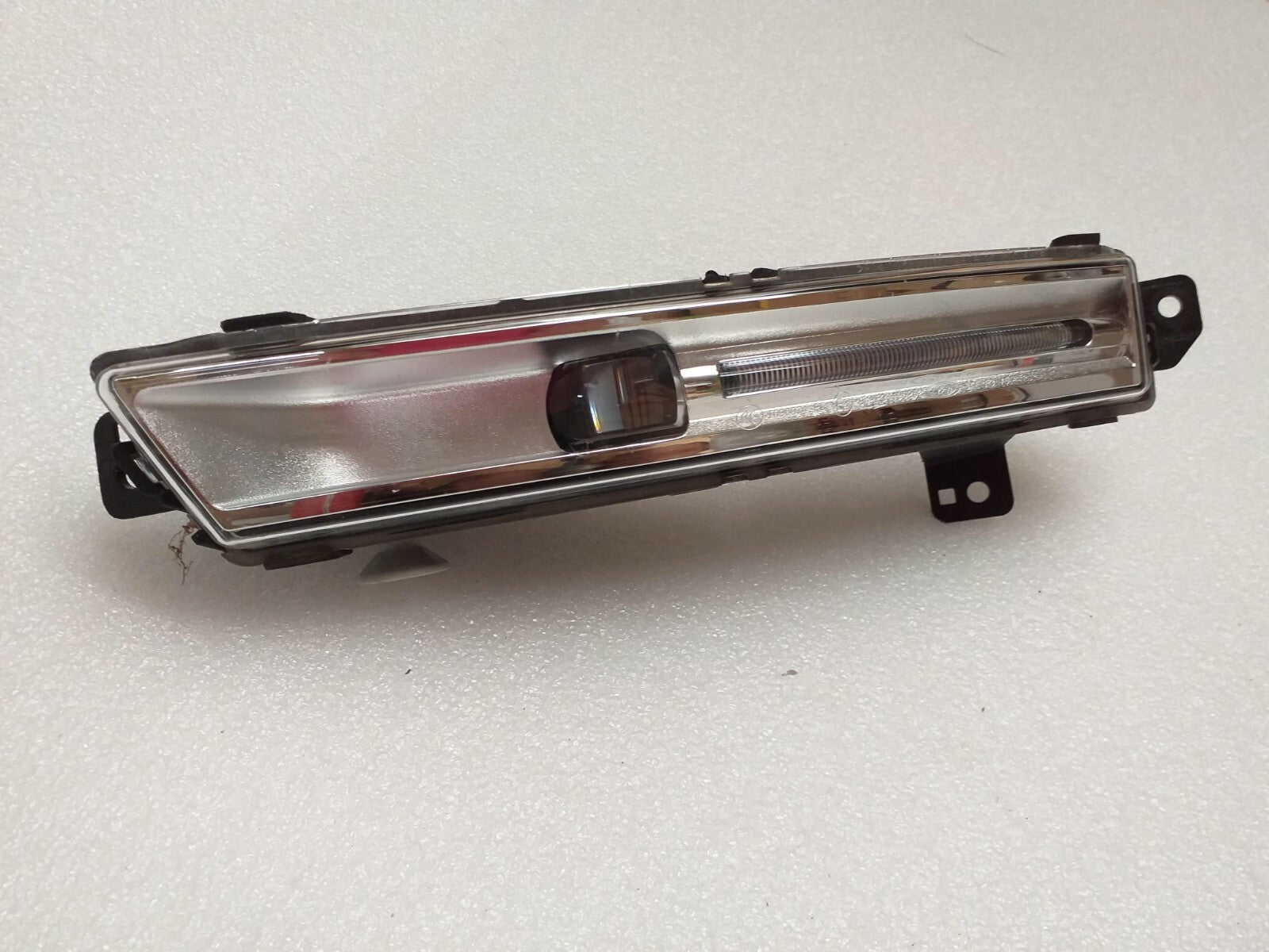 GENUINE JAGUAR / LAND ROVER L/H DAYTIME RUNNING LIGHT FOG LIGHT - HK8315201AD