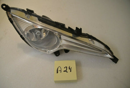 GENUINE HYUNDAI i40 RH RIGHT FOG LAMP LIGHT 92202-3Z010