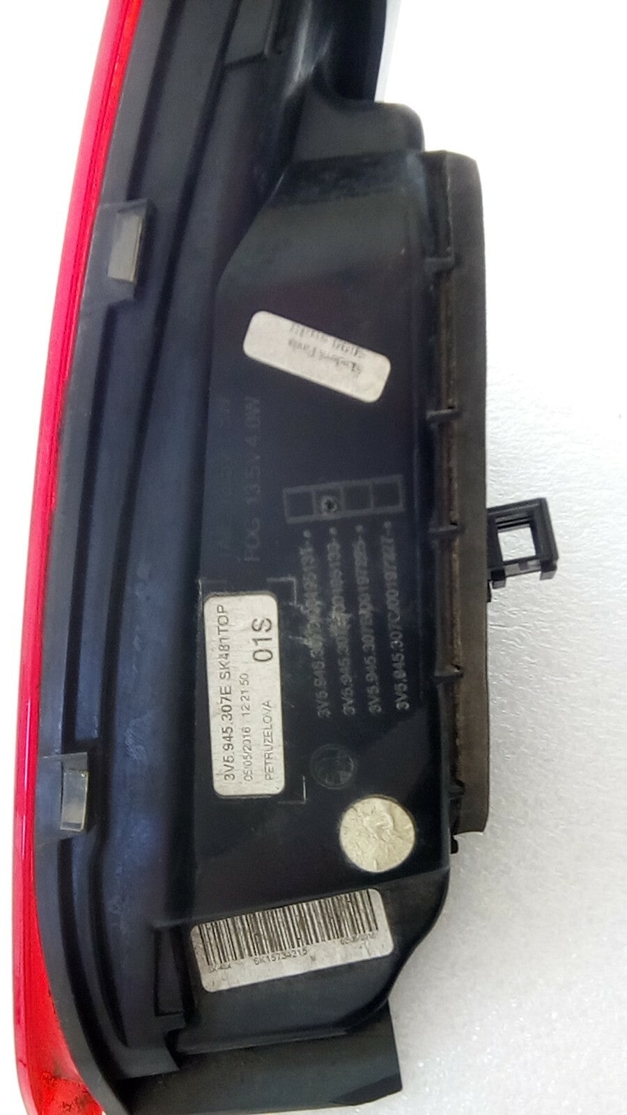 Skoda Superb B8 Left (Nearside) Tailgate rear light 3V5 945 307E SK481TOP