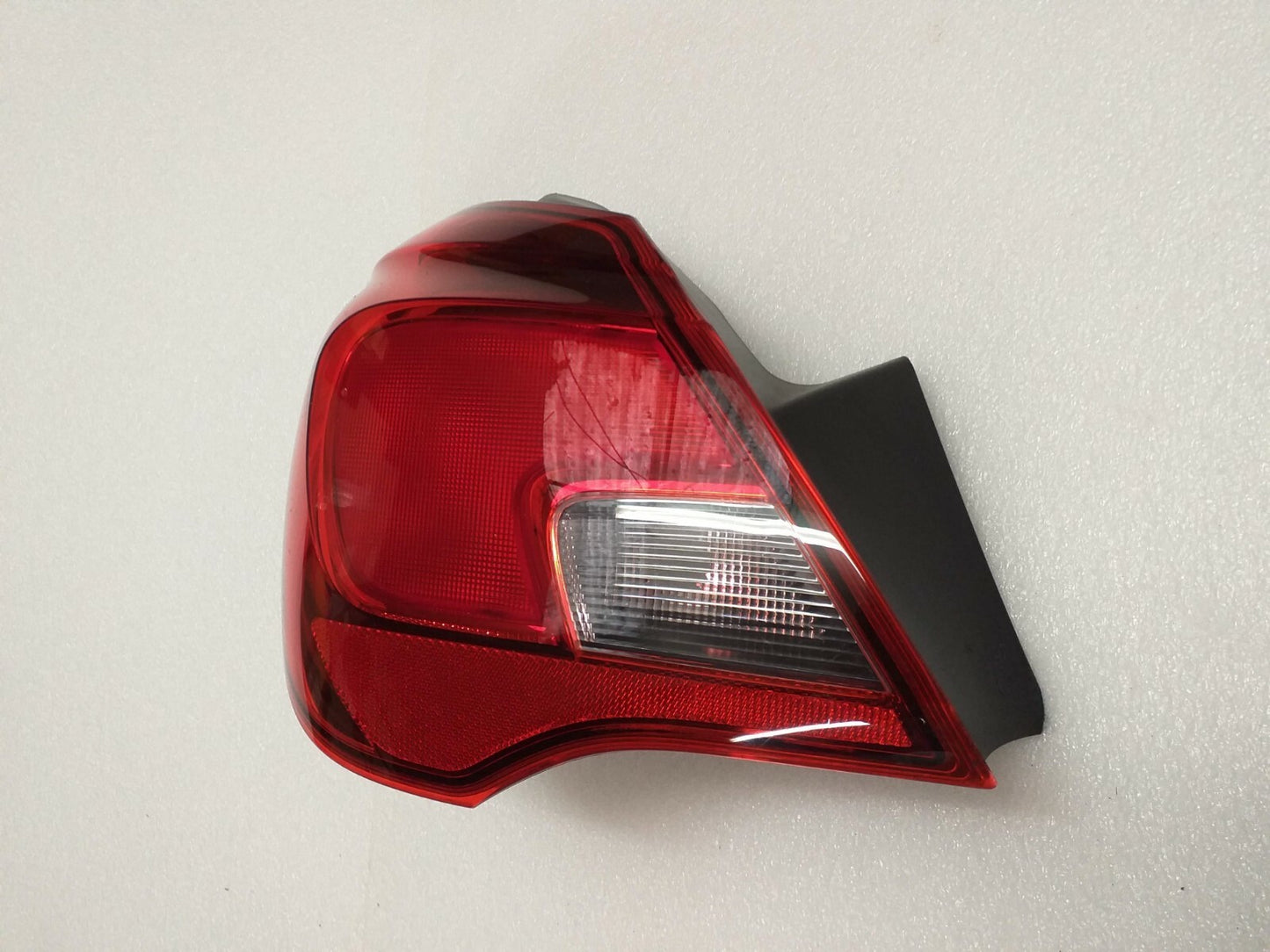 VAUXHALL- OPEL CORSA LH TAIL LIGHT - 460034366