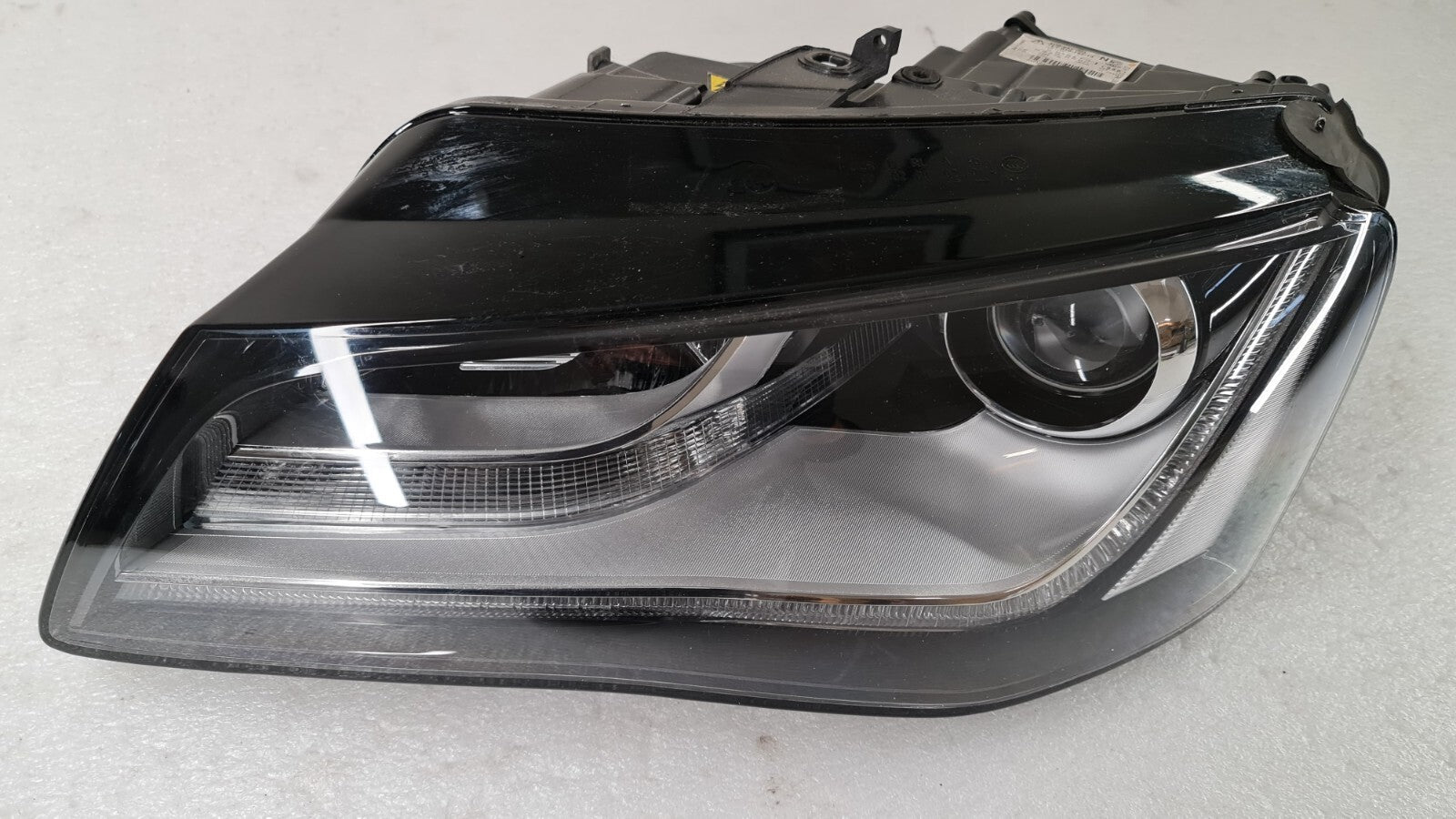 AUDI A8 2010-13 Xenon Headlight 4H0941003N