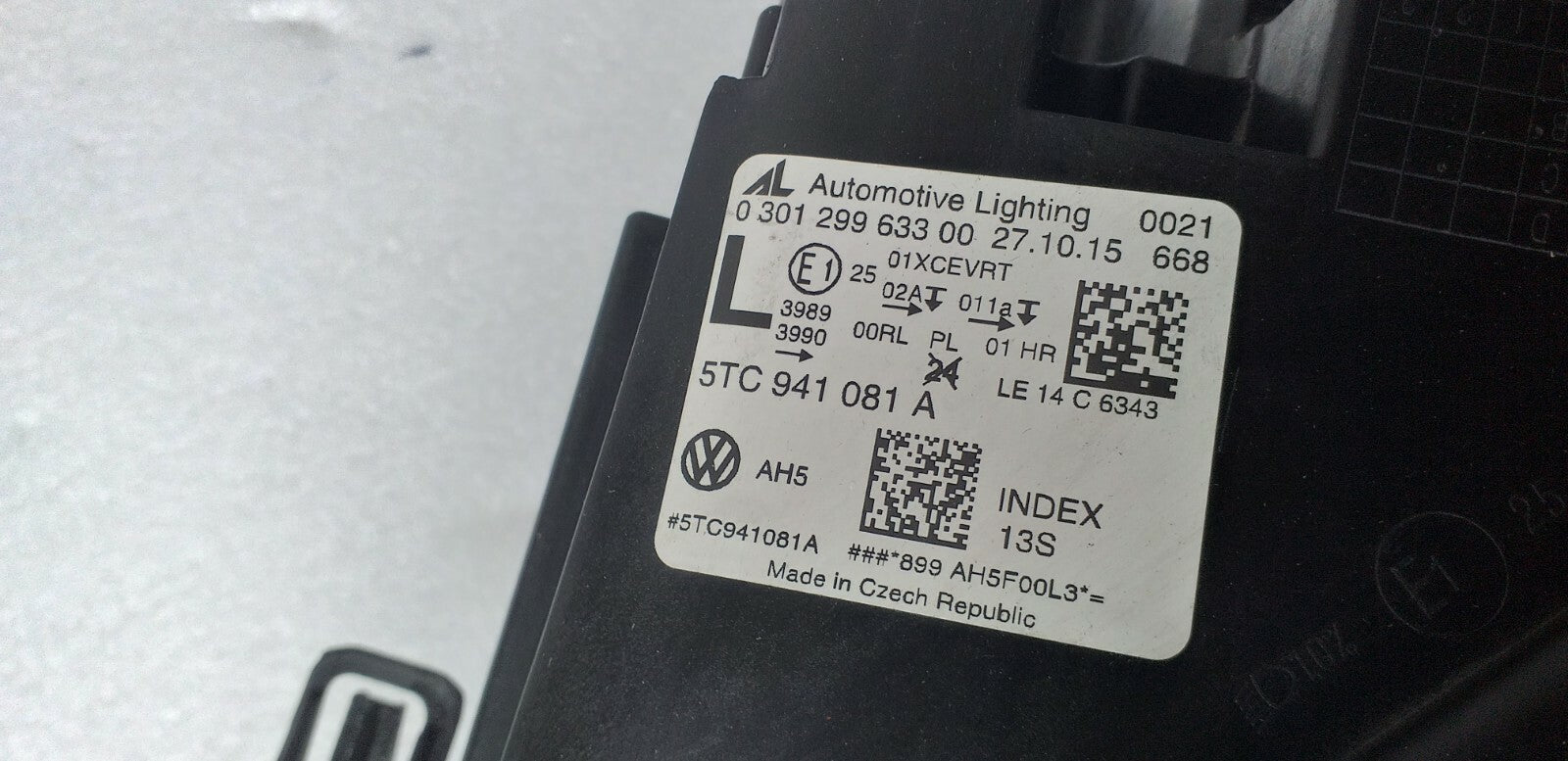 VW Touran Full LED headlight 5TC941081A