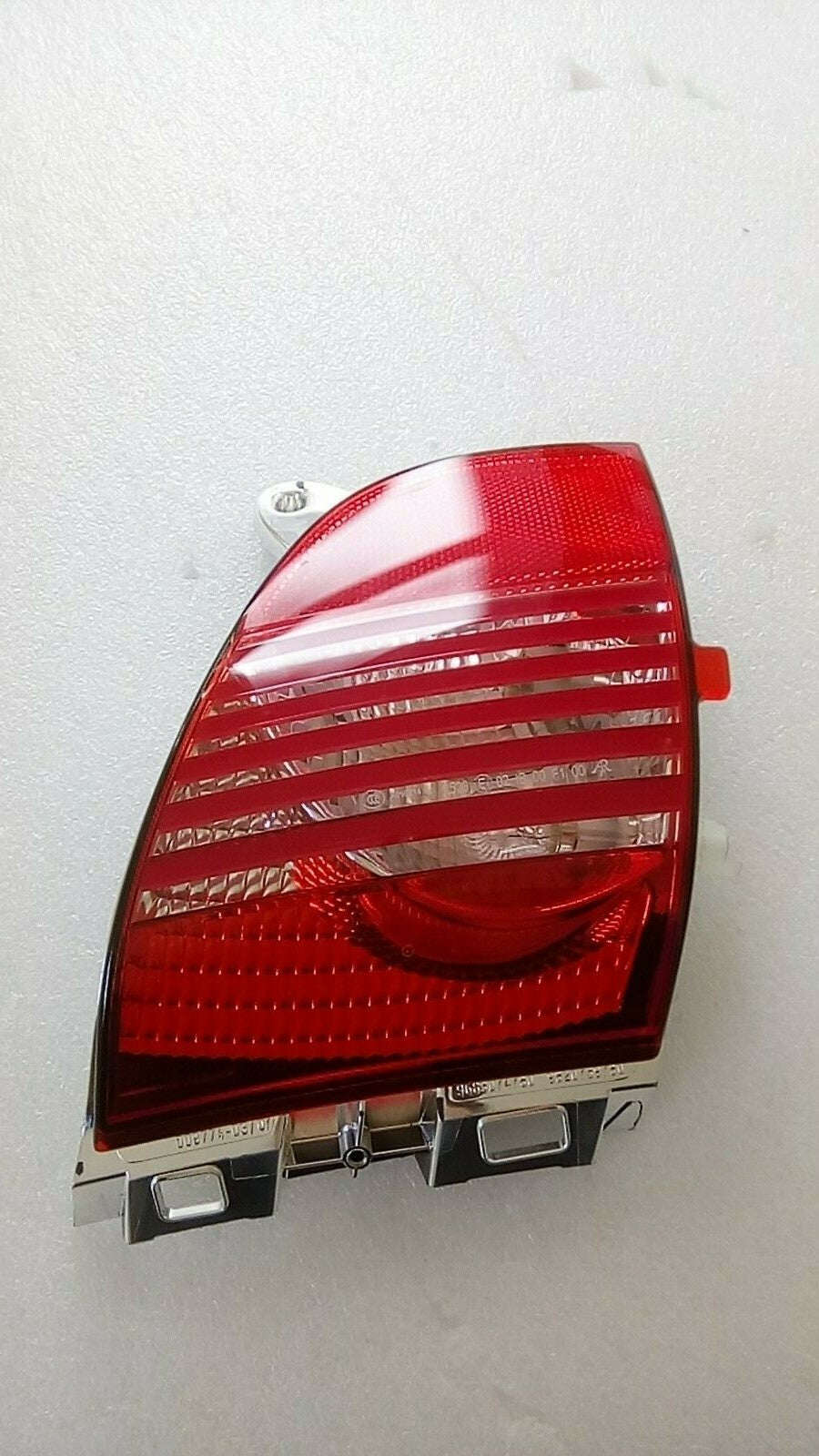Brand New Peugeot Rear Lamp Light Left  2NR009774(2526)
