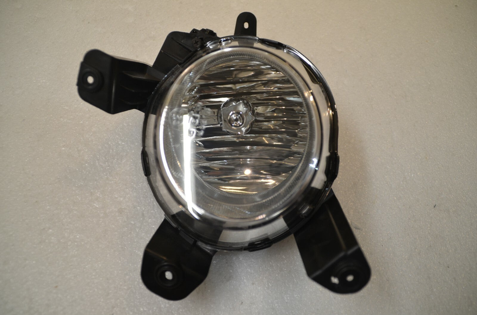 HYUNDAI i10 RIGHT RH FOG LAMP 92202B