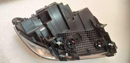 BMW X5 F15 201-18 Xenon Headlight  7290055