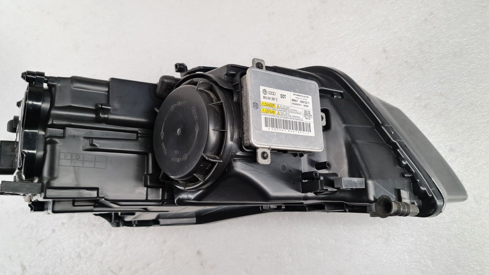 AUDI A8 2010-13 Xenon Headlight 4H0941003N