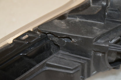 GENUINE KIA SPORTAGE FRON FOG LAMP LIGHT LEFT LH 92201 3W200