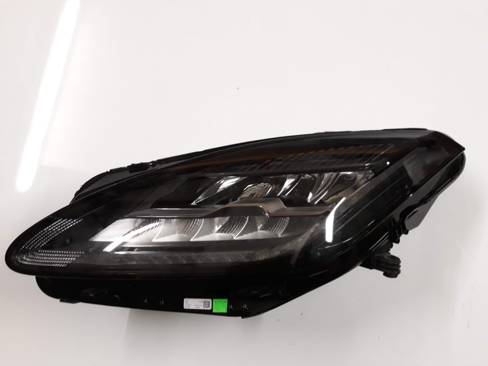 Genuine Jaguar E-Pace Full LED Headlight   J9C3-13W030-DC