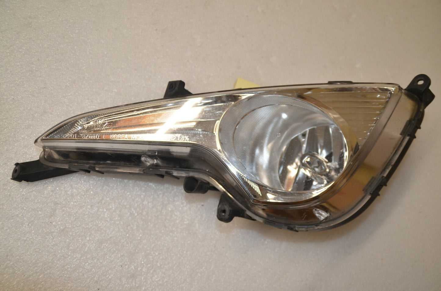Hyundai i40 Left LH Fog Light 922013Z010