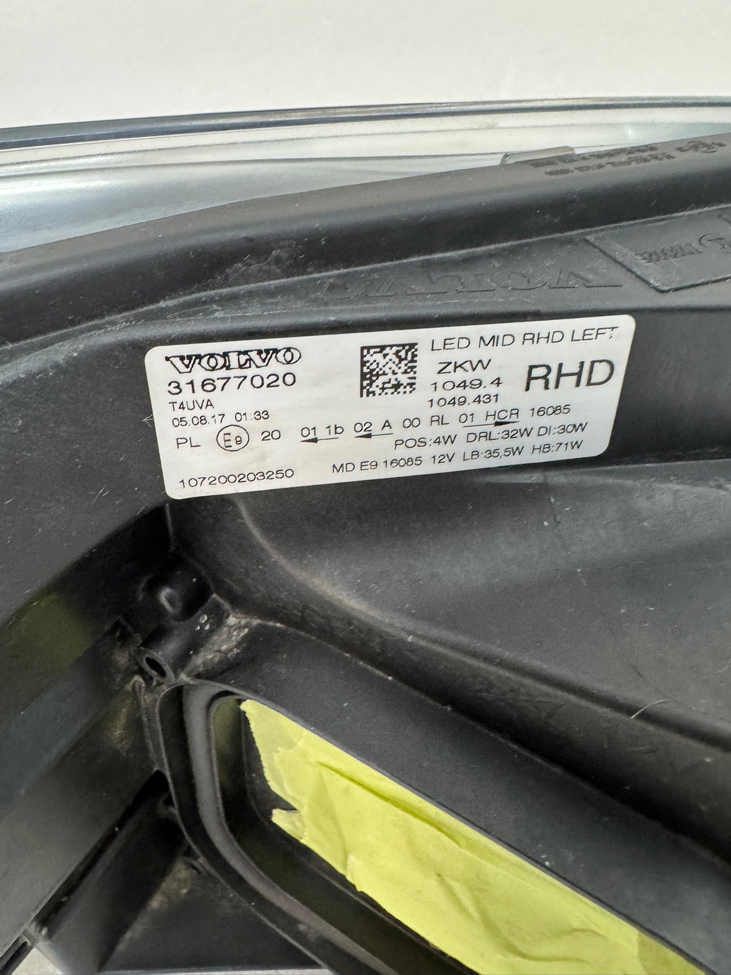 VOLVO V40 31677020