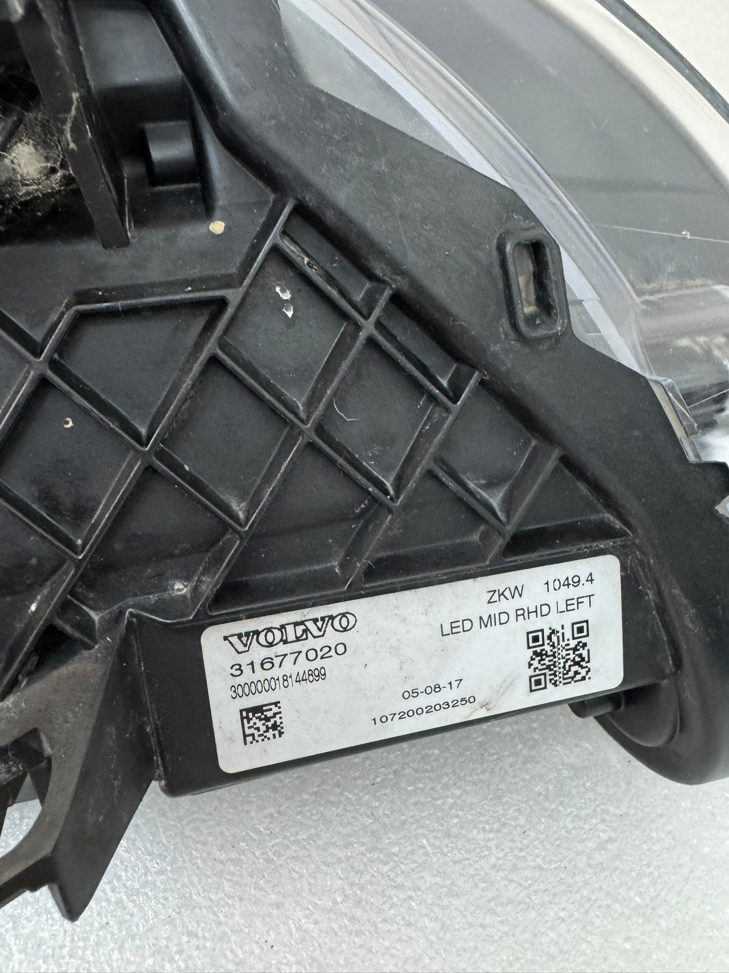 VOLVO V40 31677020