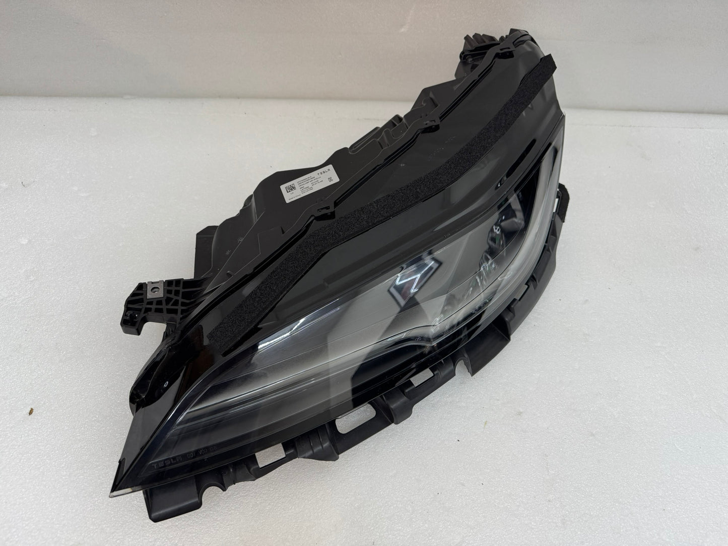 TESLA MODEL 3   P176088800E