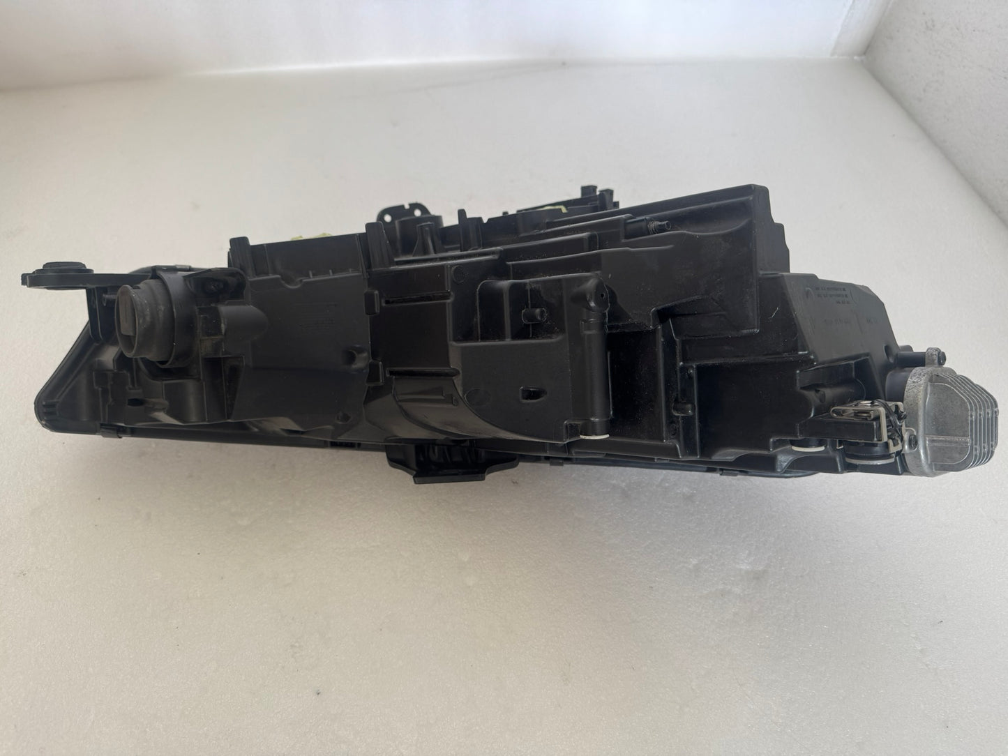AUDI A4    8W0941035A
