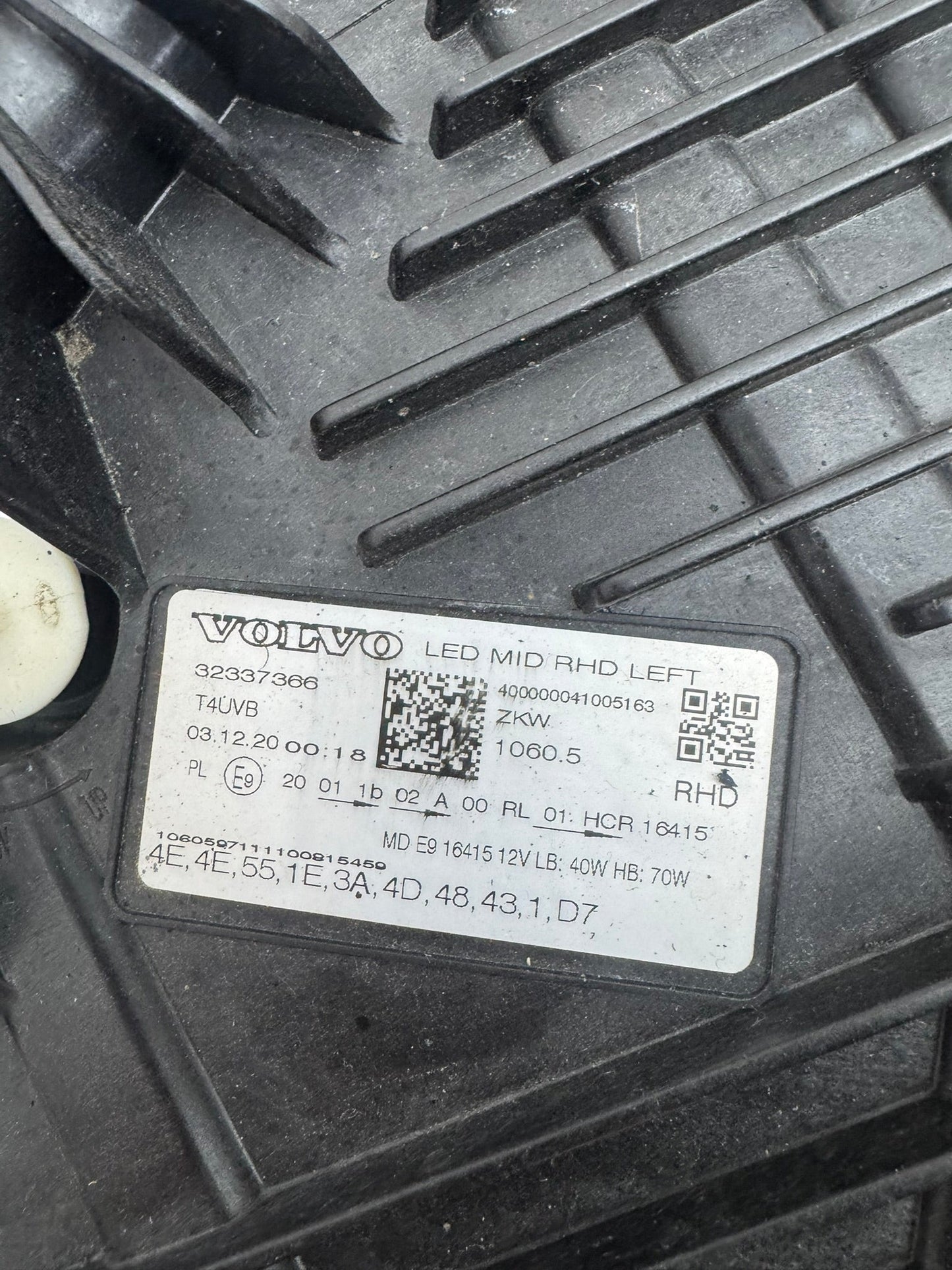 VOLVO XC60	  32337366