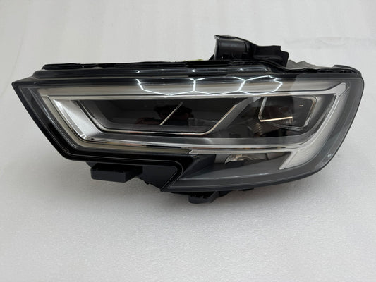AUDI A3  8V0941033D