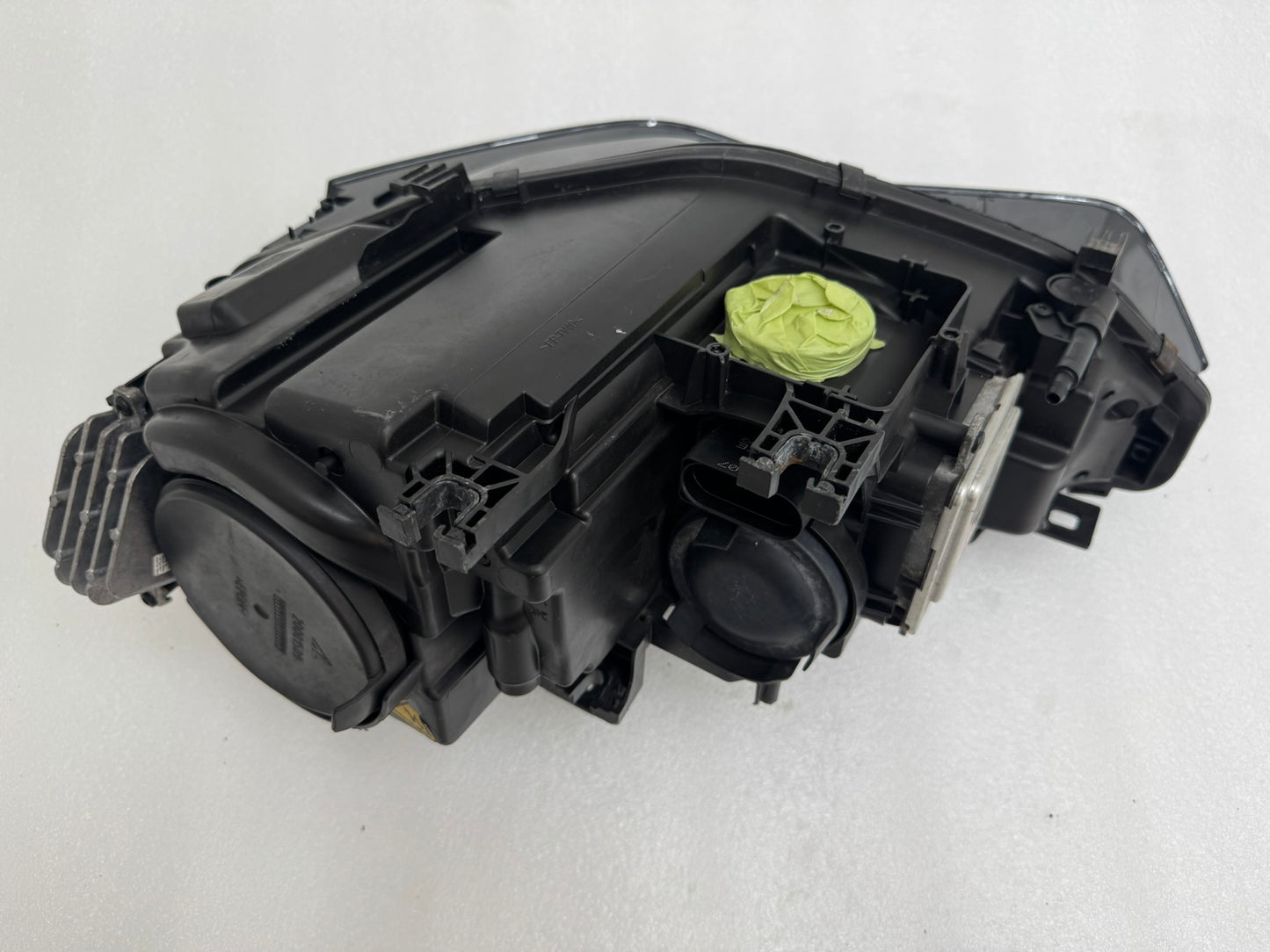 AUDI A5 B8    8T0941006D