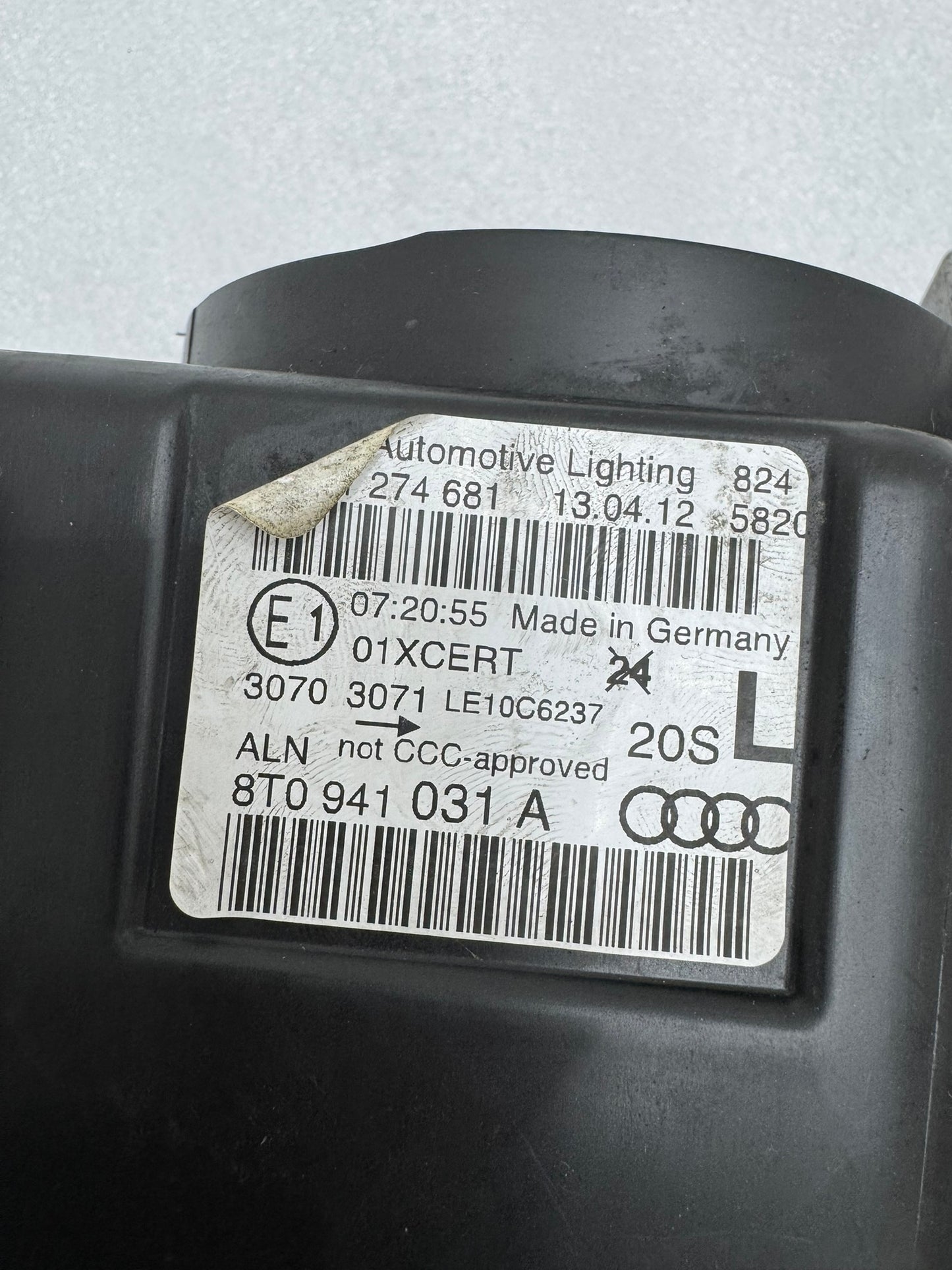 AUDI A5 B8    8T0941031A