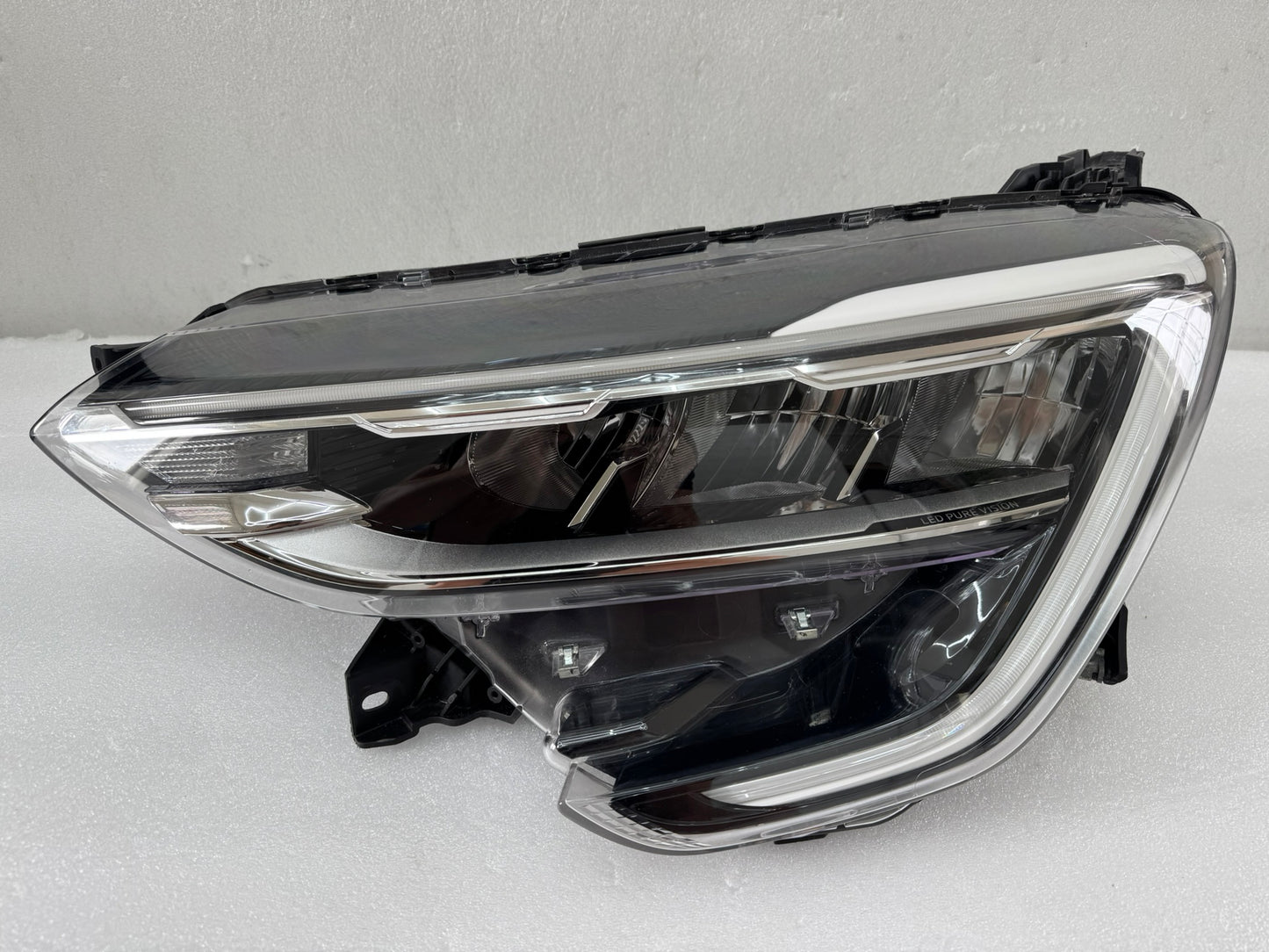 RENAULT ARKANA    260607497 R