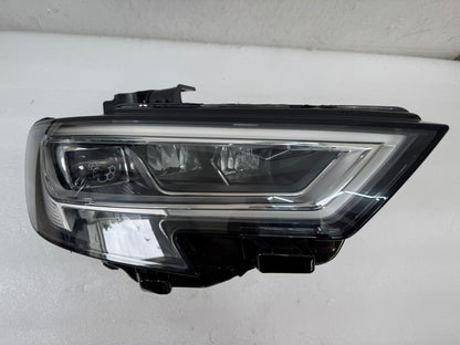 AUDI A3    90118299 8V0941034F