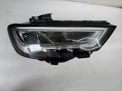 AUDI A3    90118299 8V0941034F