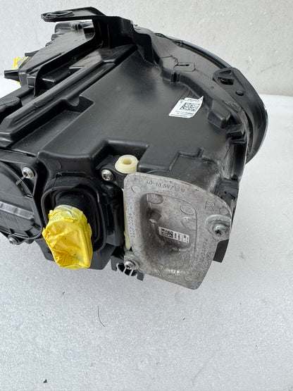 AUDI A3    90118299 8V0941034F