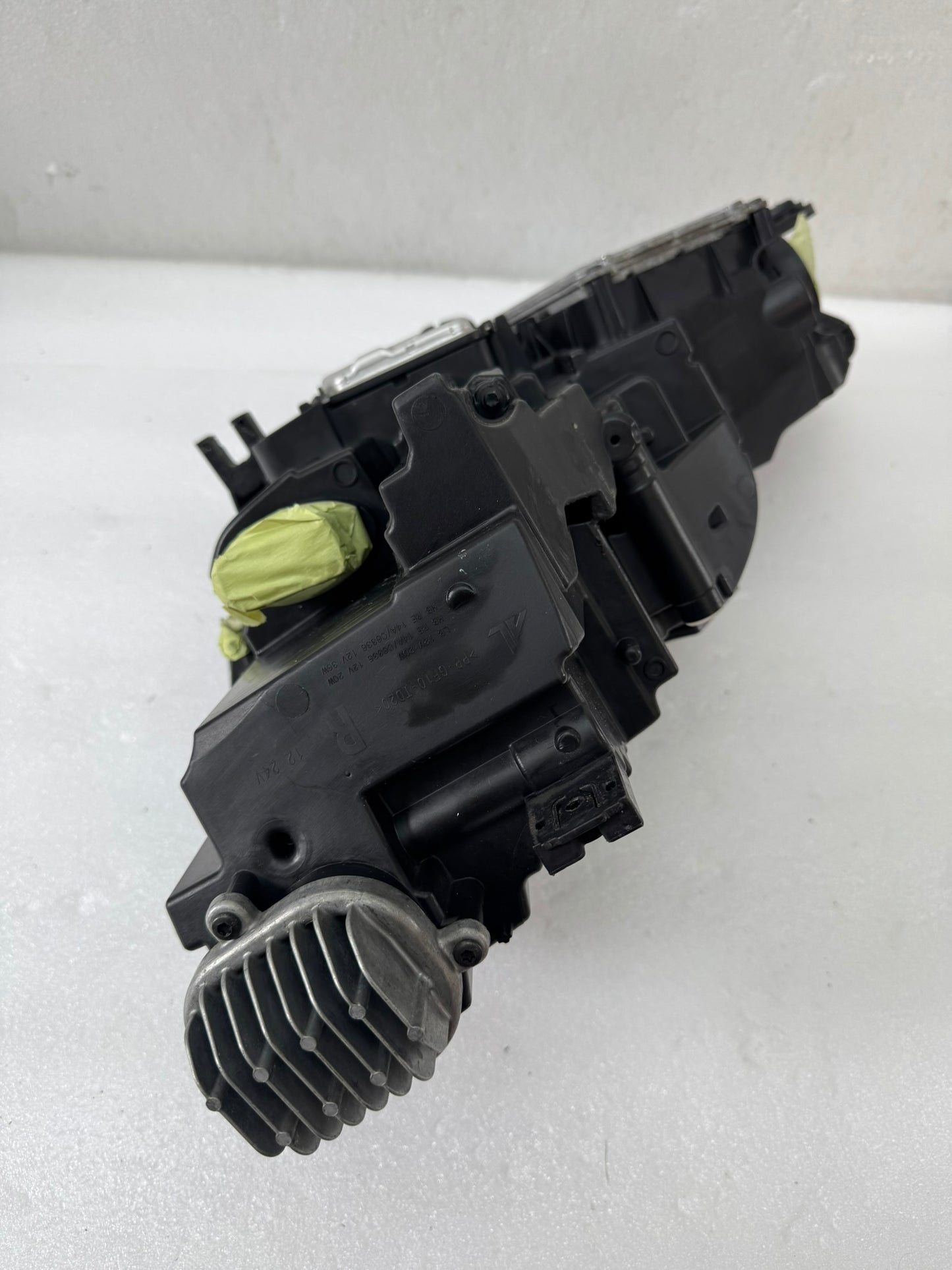 AUDI A4  8W0941034A