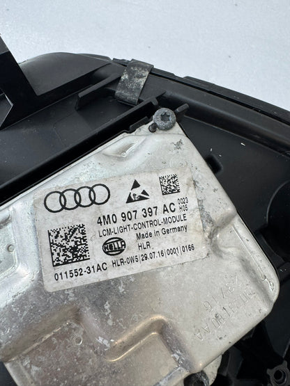 AUDI A4  8W0941034A