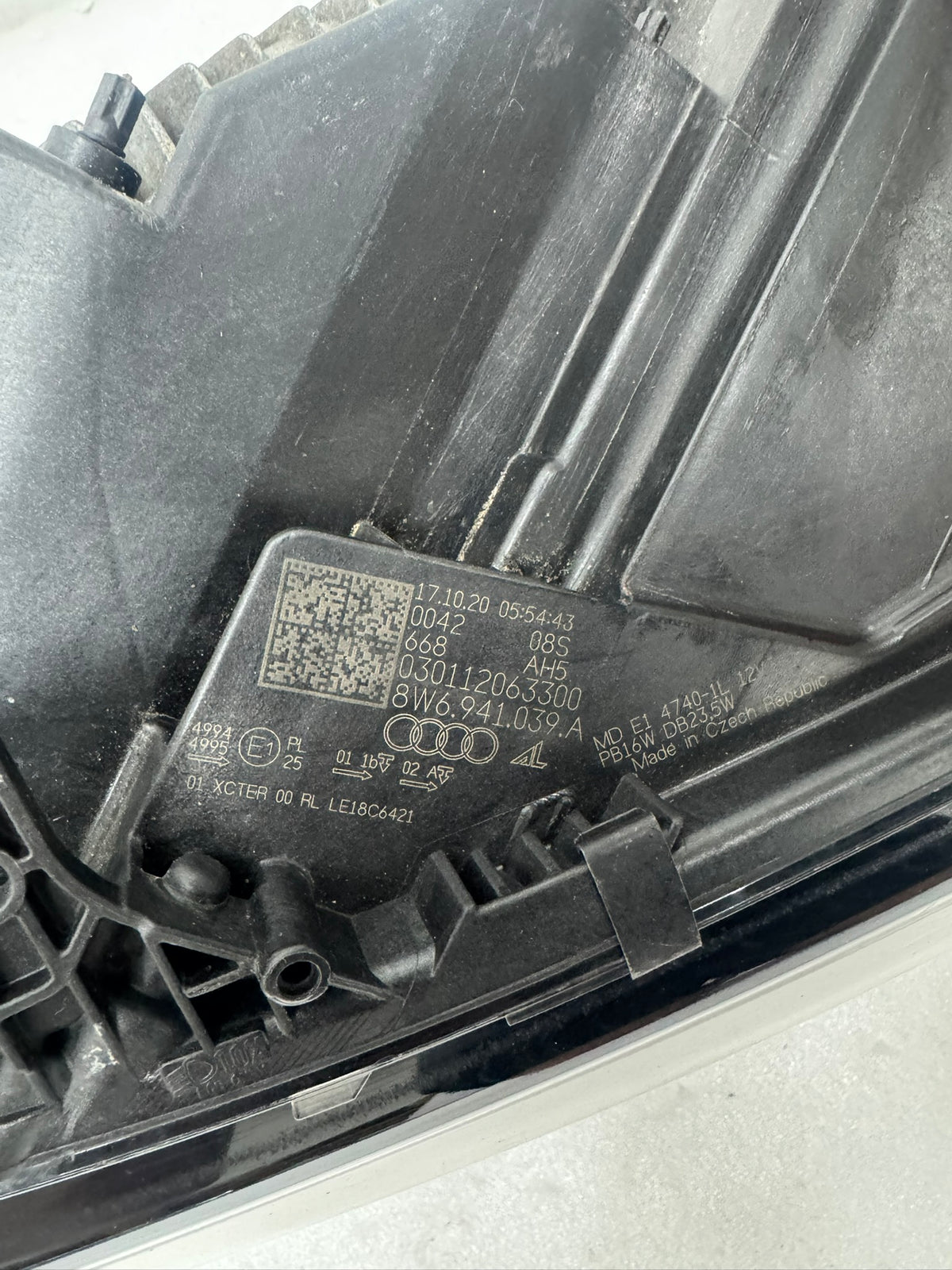 AUDI A5   8W6941039