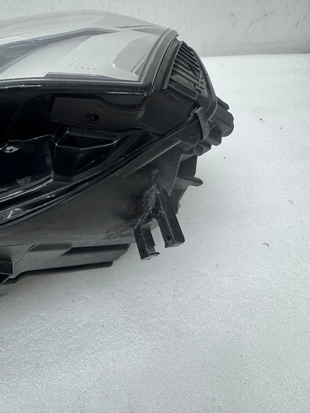 AUDI A5   8W6941039