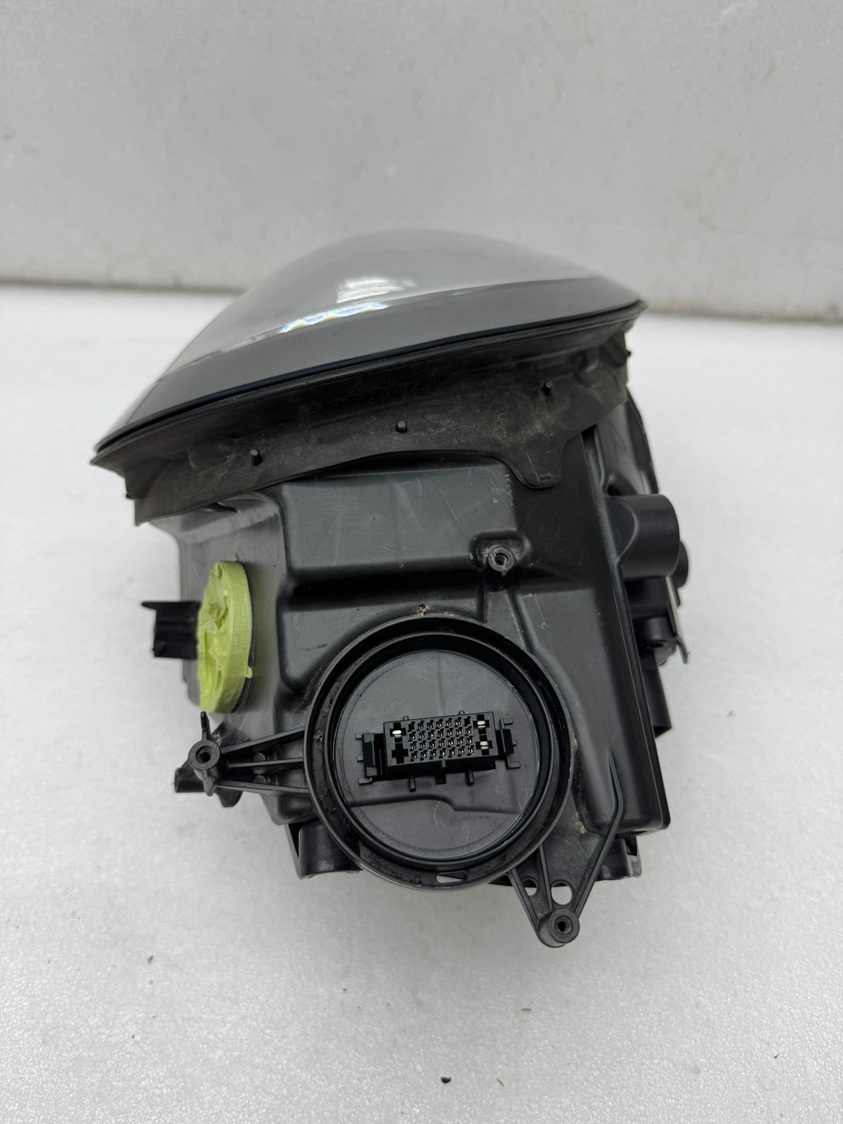 PORSCHE 911 HEADLIGHT  99163123105
