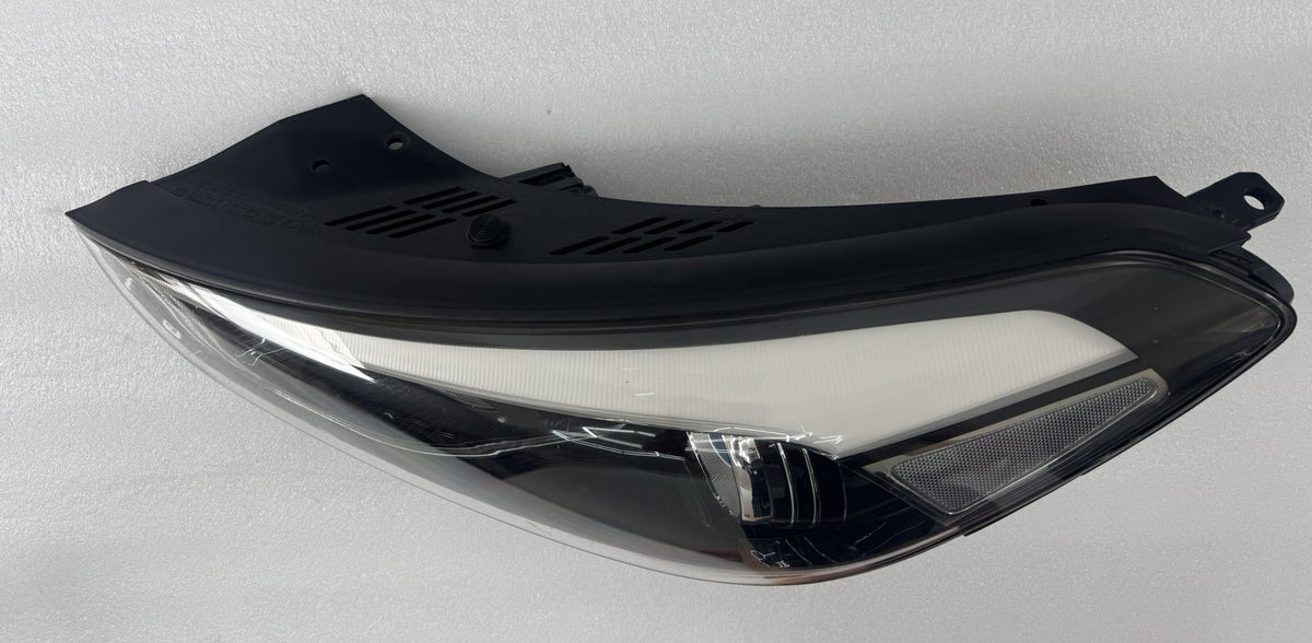 HYUNDAI TUCSON MK3 HEADLIGHT  92101-D7110