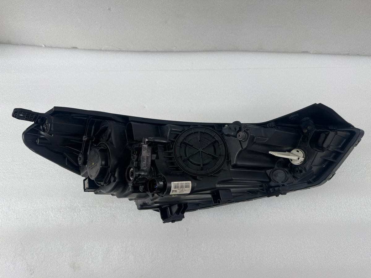 HYUNDAI TUCSON MK3 HEADLIGHT  92101-D7110